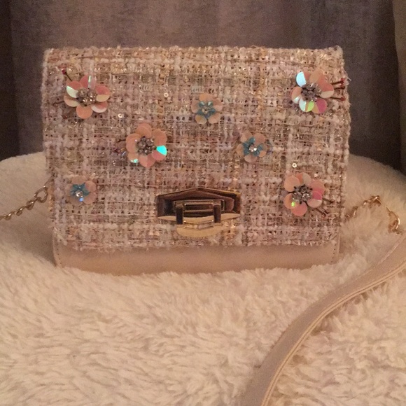 Handbags - NWOT pink tweed shoulder purse